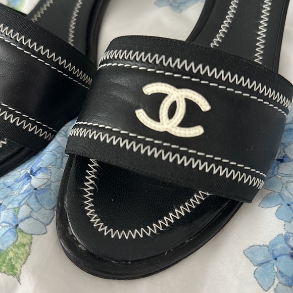 Chanel CC logo kitten heels - Picture 5 of 9